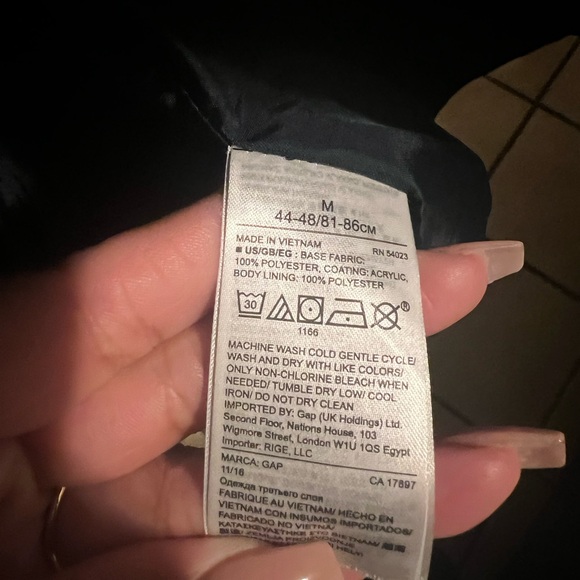 Gap Soft Water Resistant Nylon Parka Jacket - Picture 13 of 14